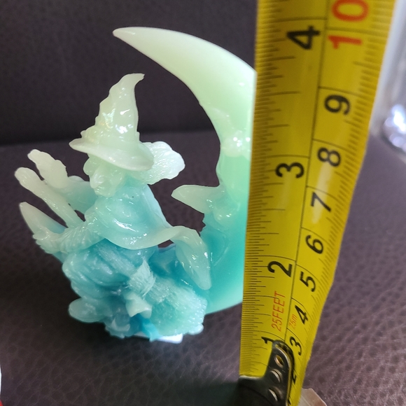 Luminous Figurines - Picture 4 of 6